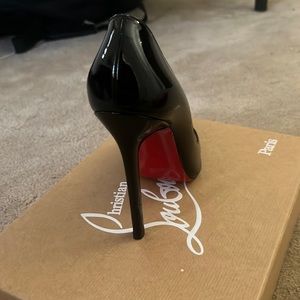 Pigalle 120 patent calf size 38.5. Worn once to a wedding.